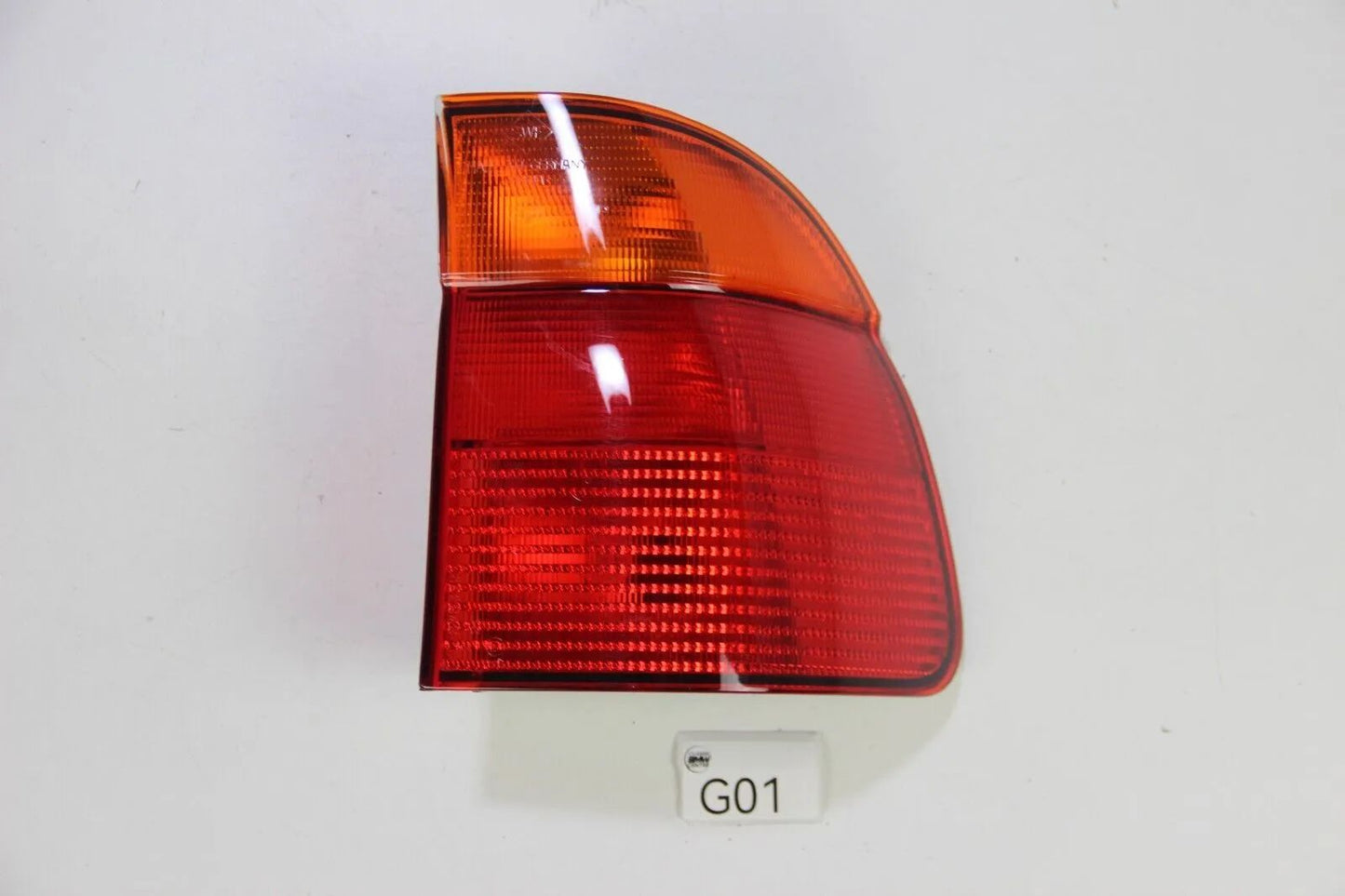 NEU Original BMW E39 Rücklicht Heckleuchte Seitenwand rechts 63218371328 5er OEM