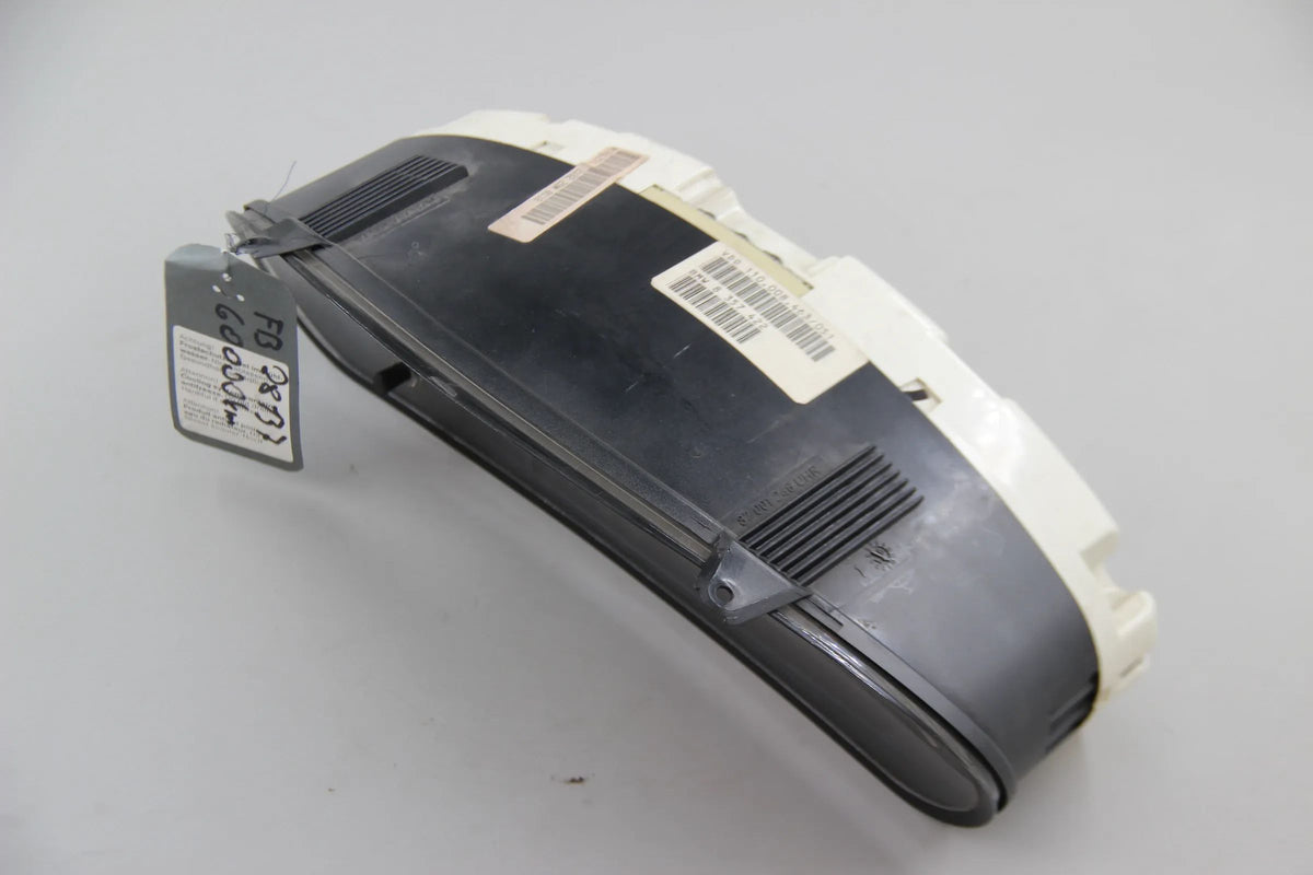 Original BMW E36 Kombiinstrument Tacho km/h 8357422