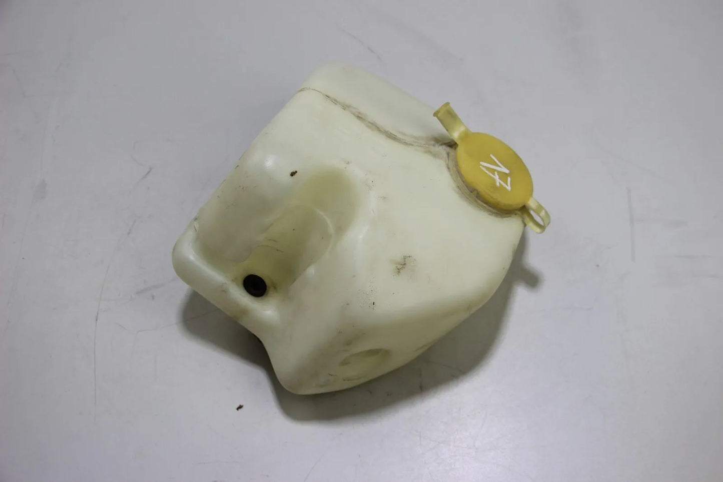 Original BMW E36 316i 3er Wischwasserbehälter Pumpe 6166 8370833