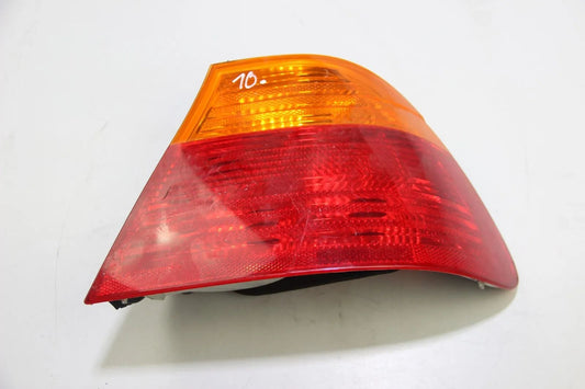 BMW E46 3er Scheinwerfer Rücklicht Rückleuchte hinten rechts 8364726