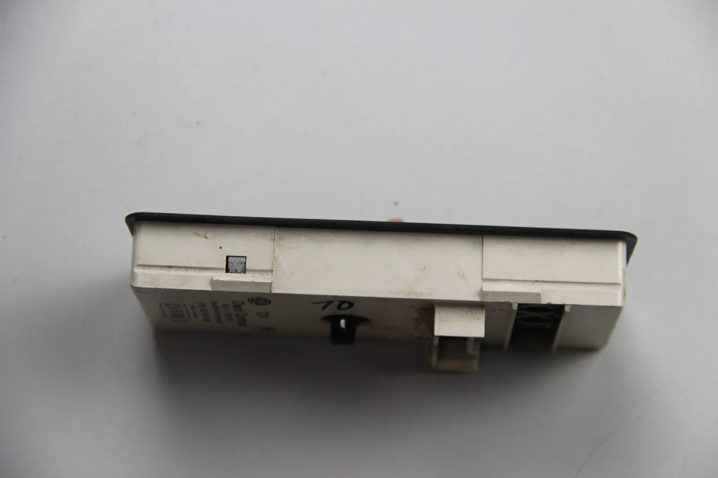 BMW E30 Check Control CC 316i 318i 320i 325i M3 Deutsch Hella 1368955