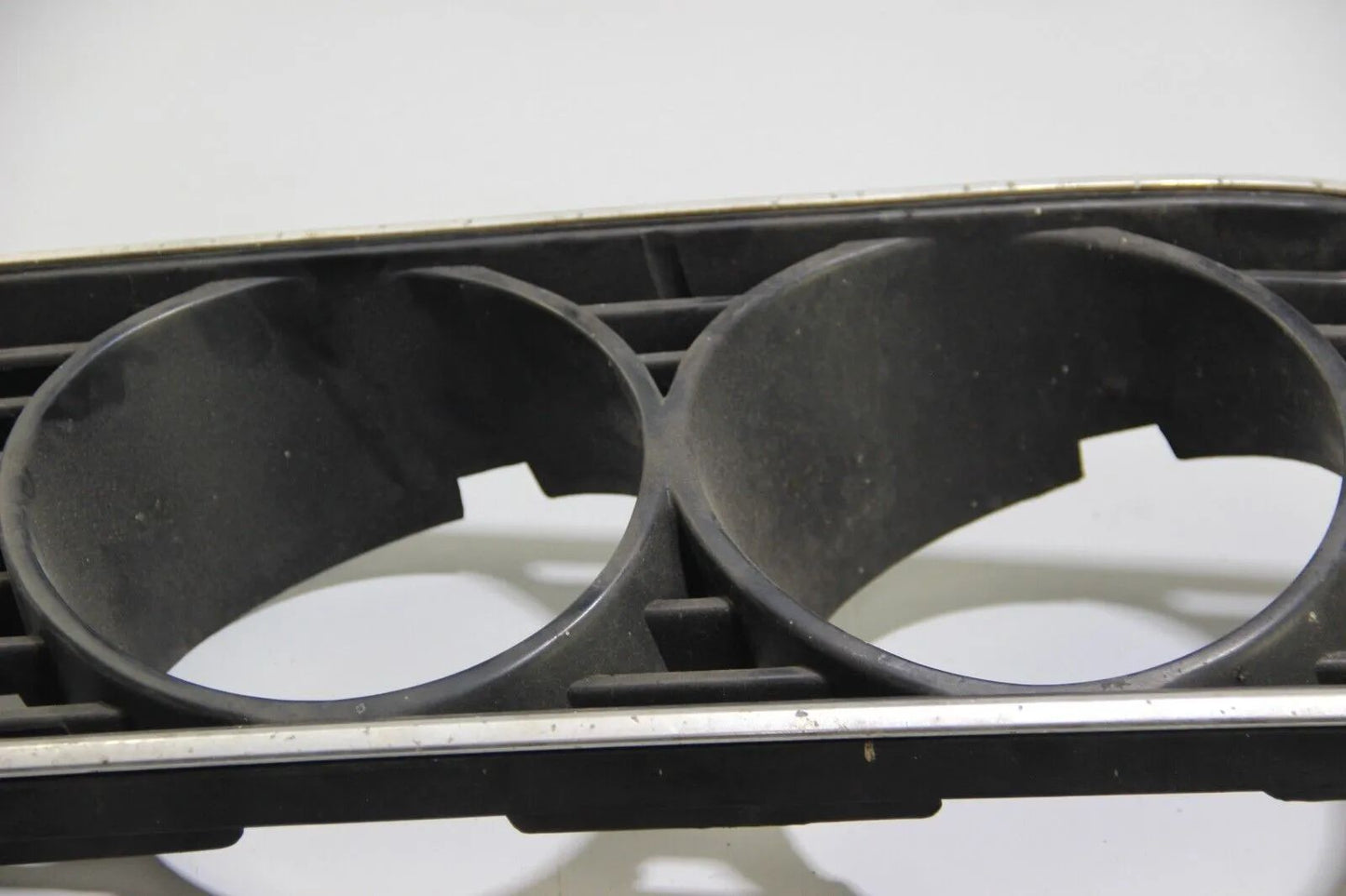 Original BMW E24 635csi Zierleiste Scheinwerfer Rahmen Grille Kühlergrill links