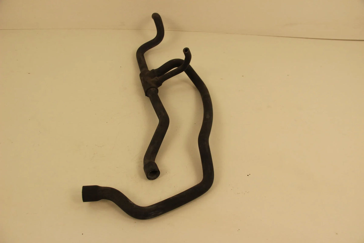 Original BMW E34 5er 520i 525i M20 Schlauch Rücklauf Wasserschlauch 11531726506