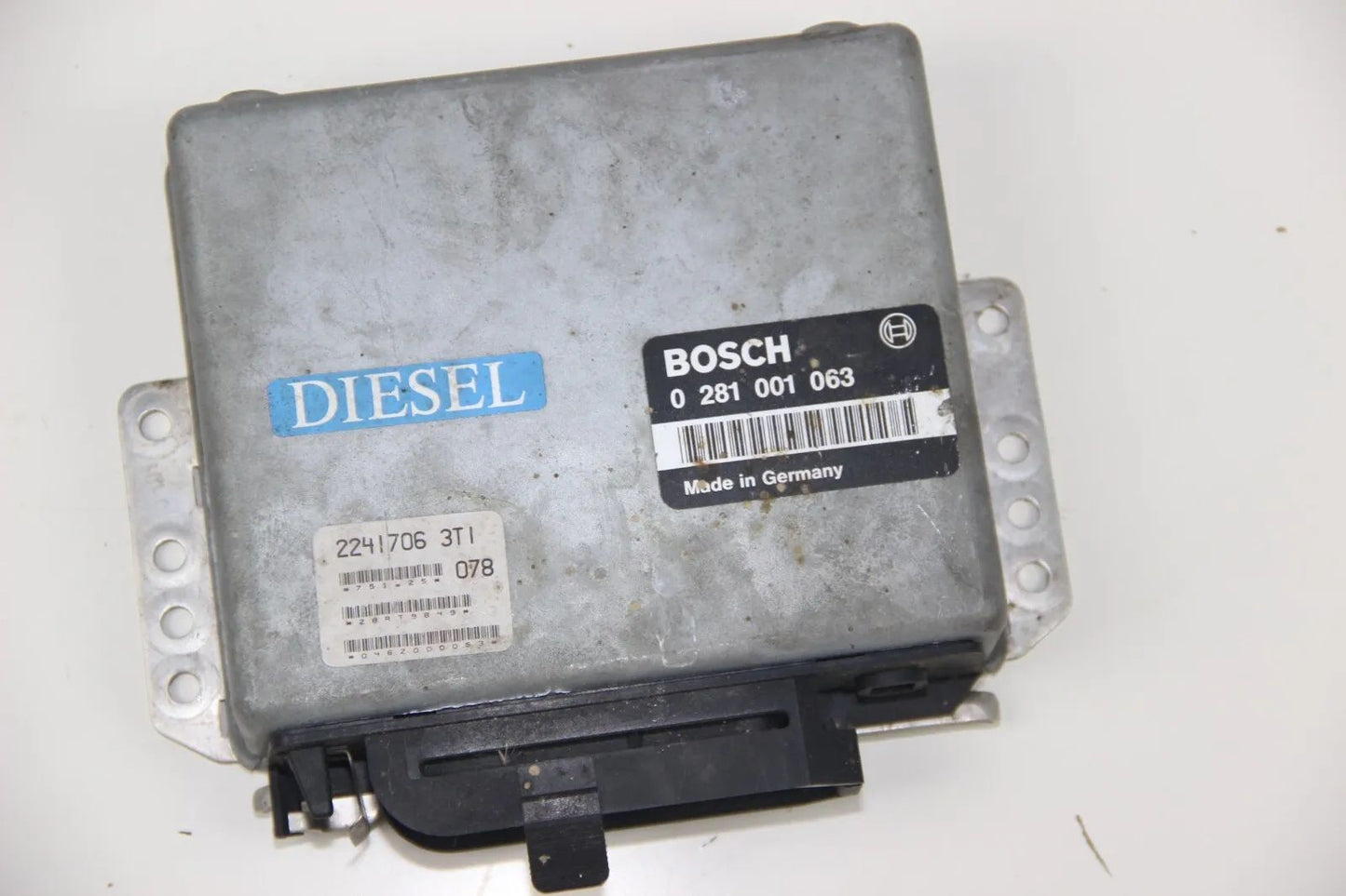 BMW Motorsteuergerät E30 Diesel Bosch 0281001063 ECU Steuergerät Module