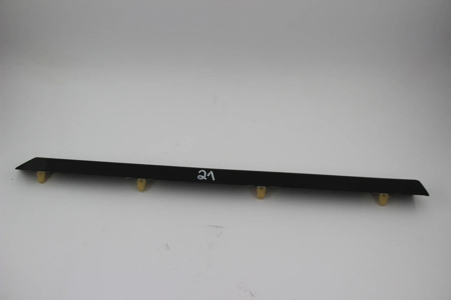 Original BMW E36 316g-318ti Stossleiste Seitenwand hinten rechts  51138146362