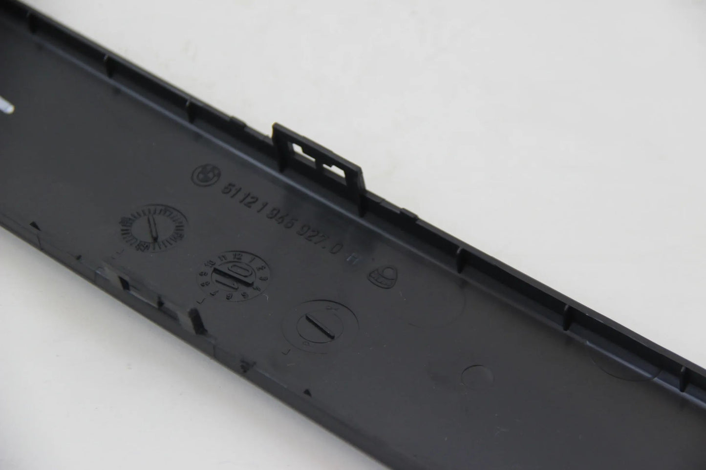 Original BMW E30 316-325ix Stossleiste Stossstange hinten links 51121945927