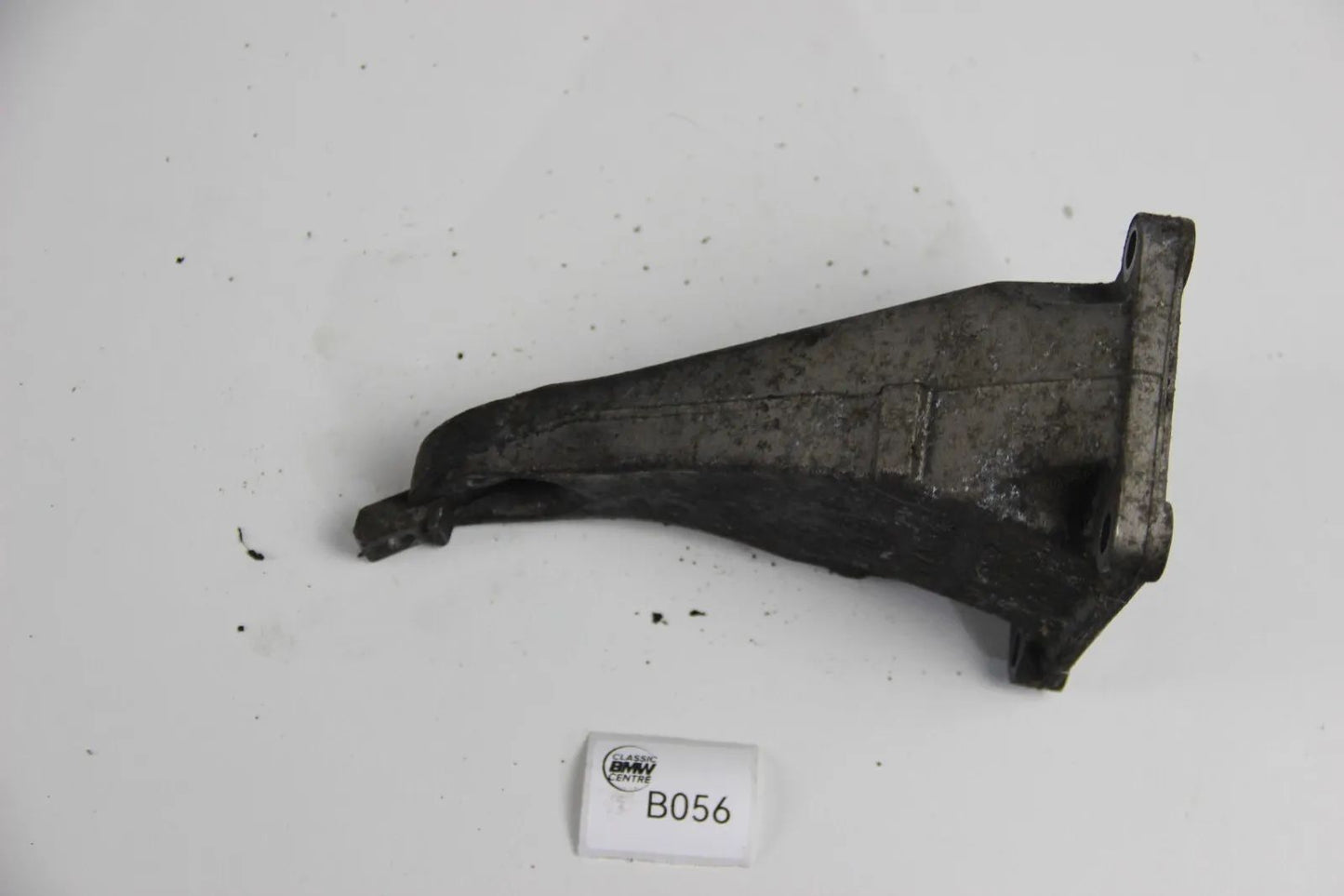 Original BMW E34 5er Motorhalter Tragebügel 1135948 Bracket Mount OEM