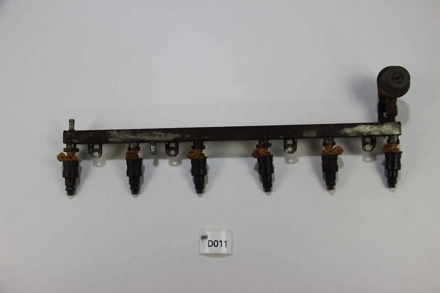 Original BMW E24 635i ab 84 Einspritzleiste Fuelrail mit Injektoren Benzin OEM 6