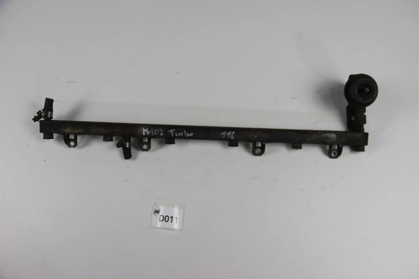 Original BMW E23 740i Turbo Einspritzleiste Fuelrail Benzin OEM 7er Turbo