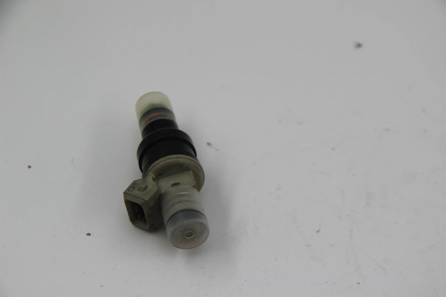BMW E36 320i E34 520i M50 Kraftstoffvorlaufleitung Fuel Feed Line  13641730059