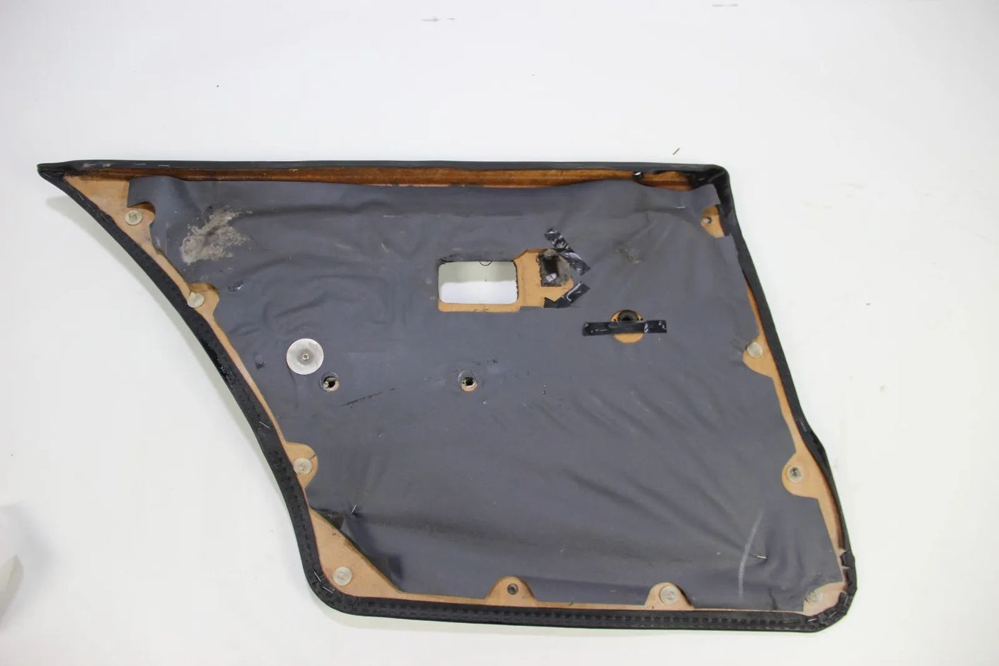 Original BMW E30 Limousine Touring Türpappe Türverkleidung hinten rechts pepita