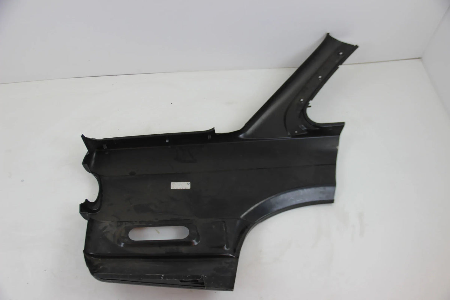 Original BMW E30 3er NFL 316i-325i Seitenwand Hinten Links NOS 41351961535