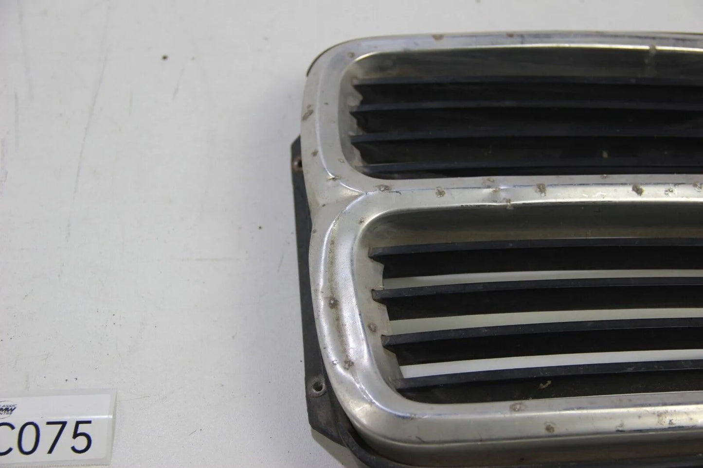 Original BMW E12 518i-535i M535i Niere Kühlergrill Kidneygrille 5er  1848104