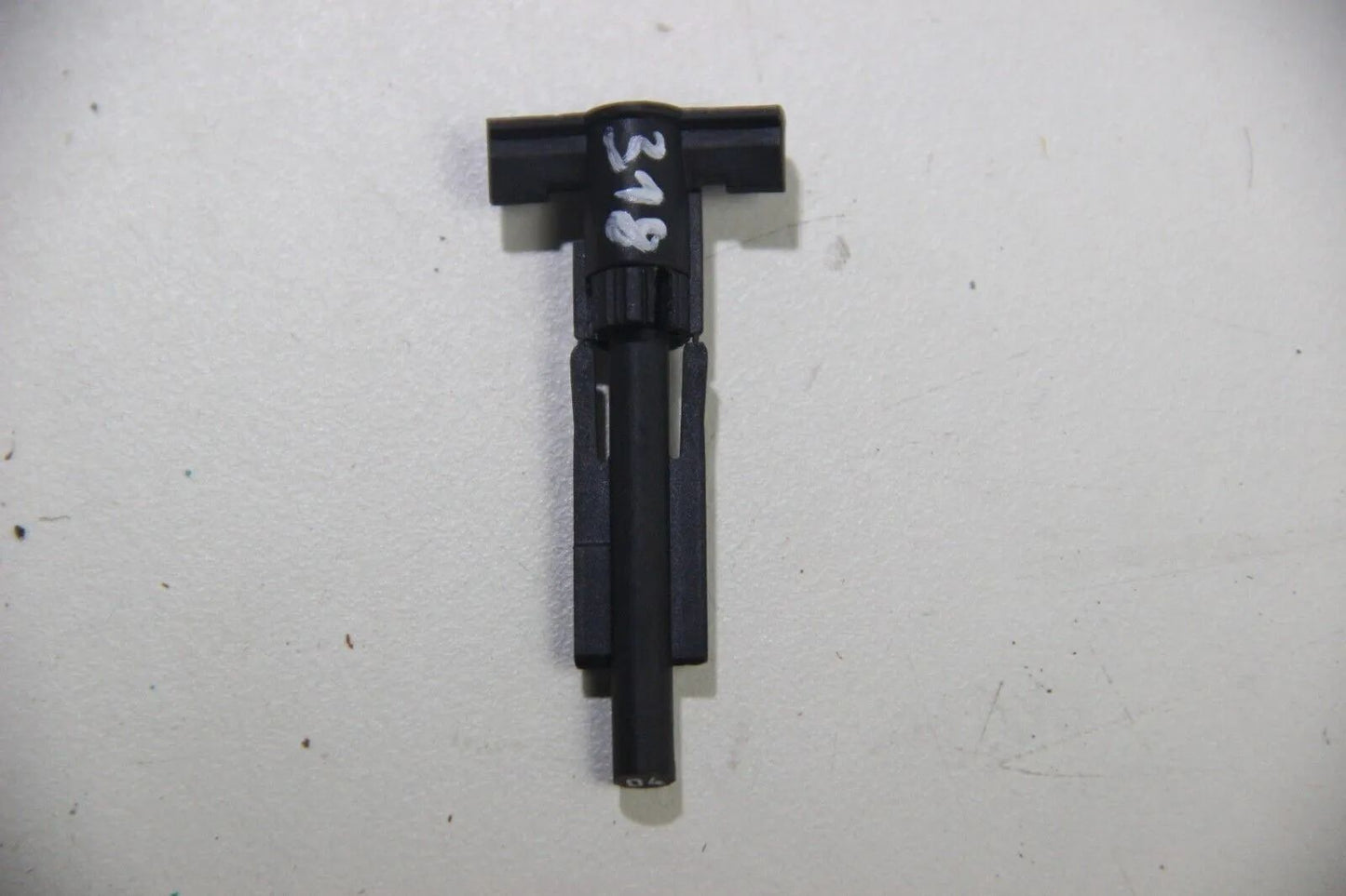 Original BMW E30 318i 316i 3er	Kombiinstrument Codierstecker 04 Coding Plug