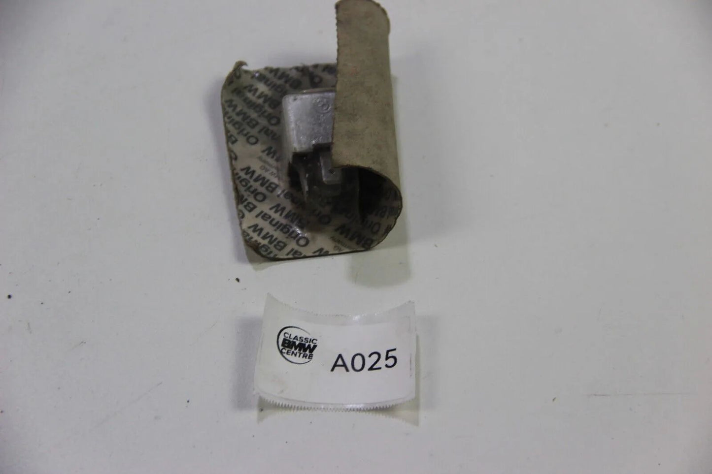 NEU BMW Original 728i 732i 735i 745i Relais 1358198 Fern Scheinwerfer