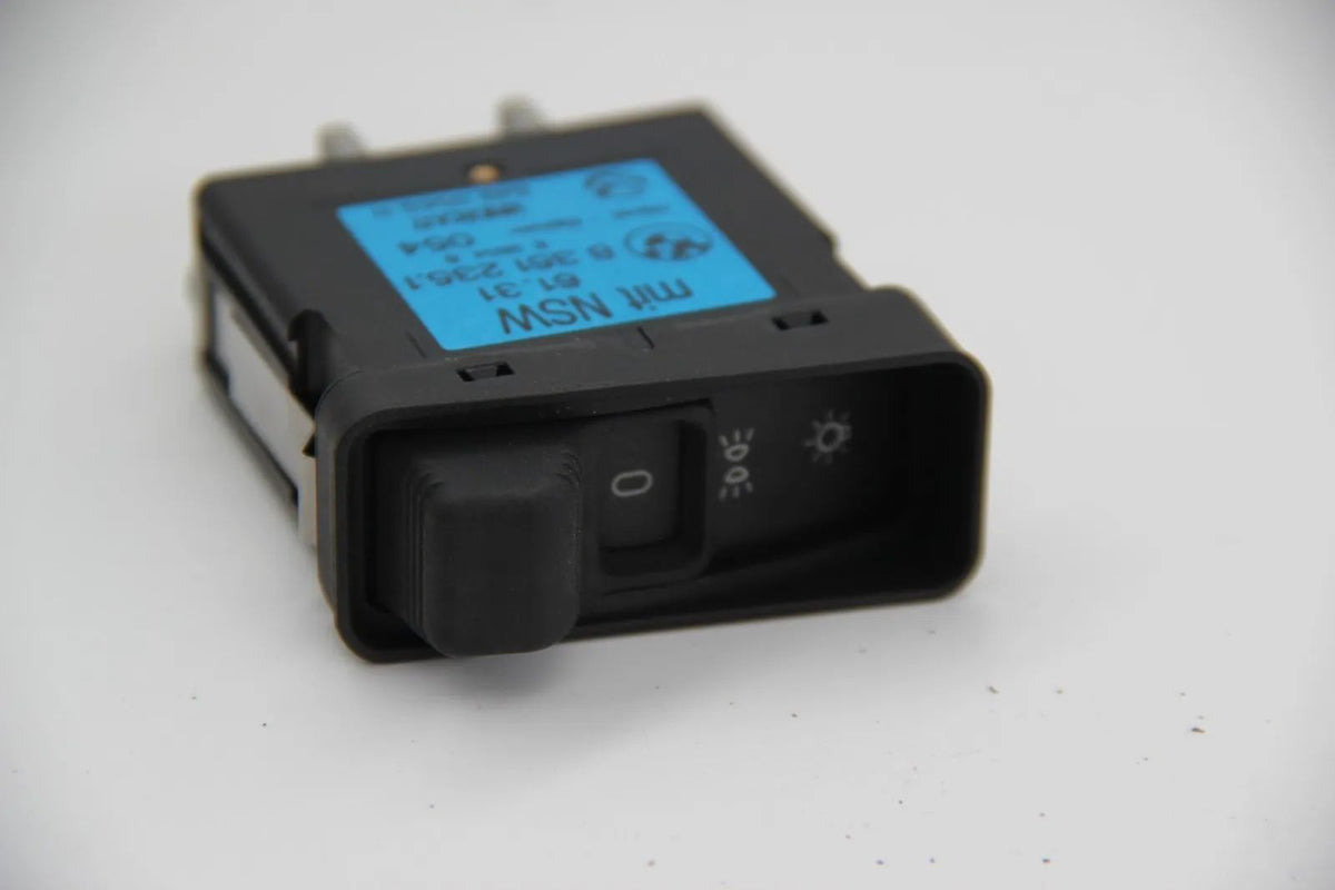 Original BMW E34 5er Schalter Licht NOS NLA Switch Light OEM 61318351235
