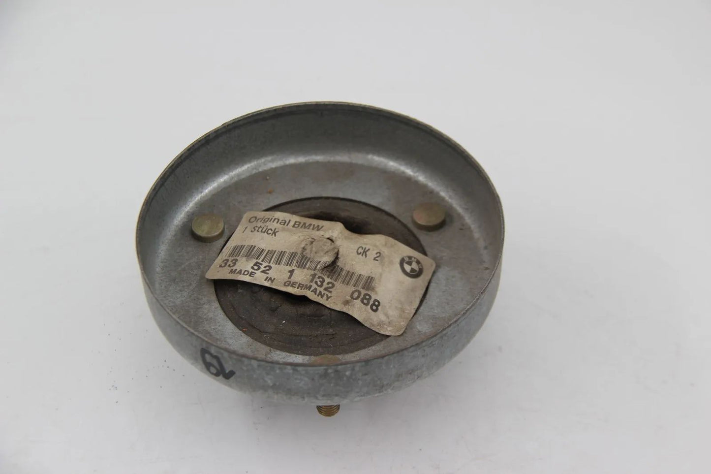 Original BMW E32 730i-740i Stützlager Federbein hinten EDC/Sensor 33521132088