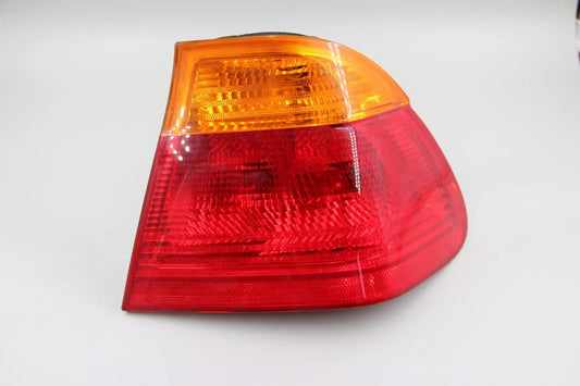 Original BMW E46 Coupe/ Limousine Rückleuchte Heckleuchte rechts  63 218 383 100