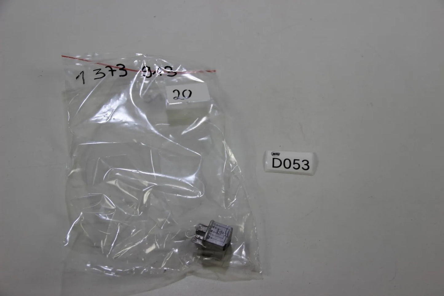 Original BMW Relais Relay Steuerrelais silber 12V Oldtimer Relais 1373913