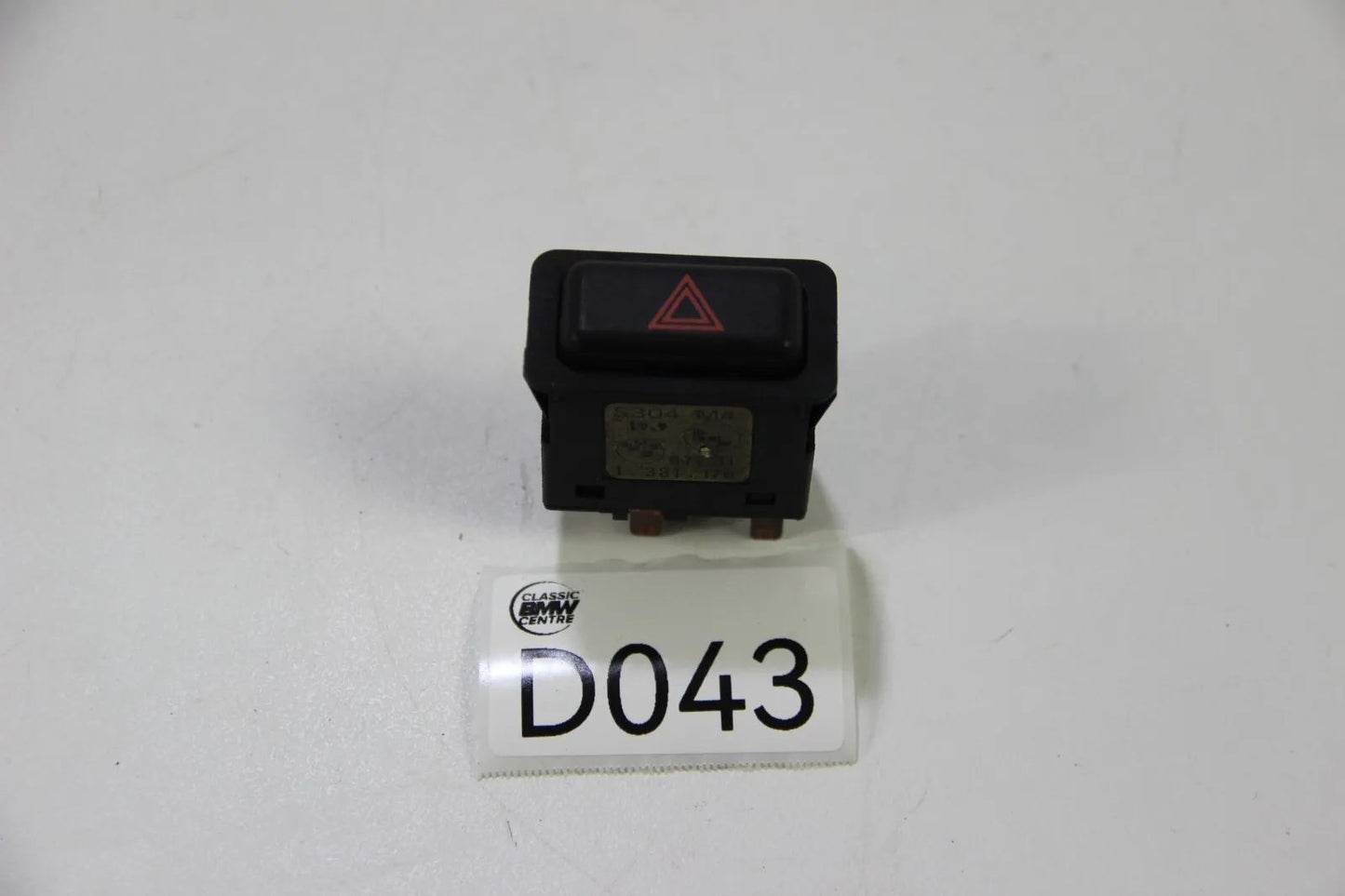 Original BMW 3er E30  Warnblinkleuchte Schalter/ Warnblink Anlage 1381176