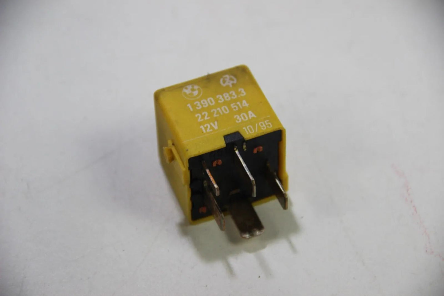 Original BMW E34 E32 5er 7er Relais gelb Relay yellow 12V 30A Relais 61361390383