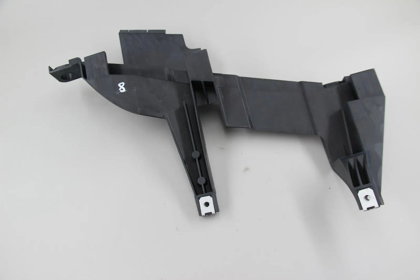 Original BMW X3 E83 Scheinwerfer-Halter  Haltebügel rechts 63126939200