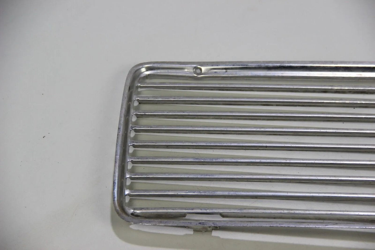 BMW E10 1502 1602 1802 2002  Ziergitter vorne Chrom Links Zierleiste OEM