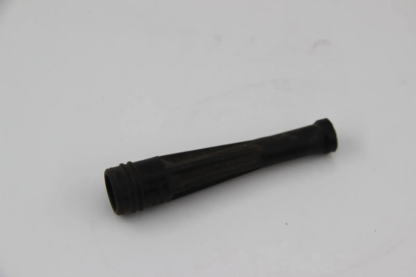 Original BMW Serie 5 E34 Zündkerzenstecker Zündspule  1735386