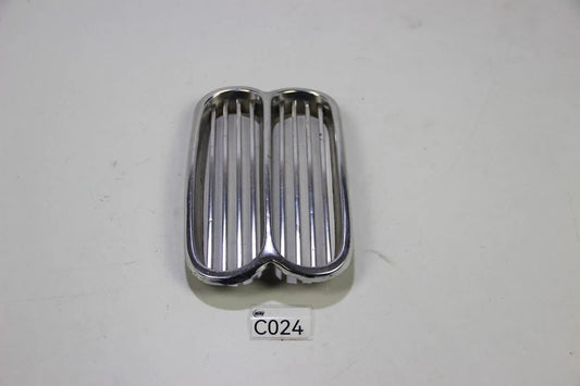 BMW E10 1502 1602 1802 2002 ti tii M10 Niere Chrom Ziergitter Mitte 51131801577