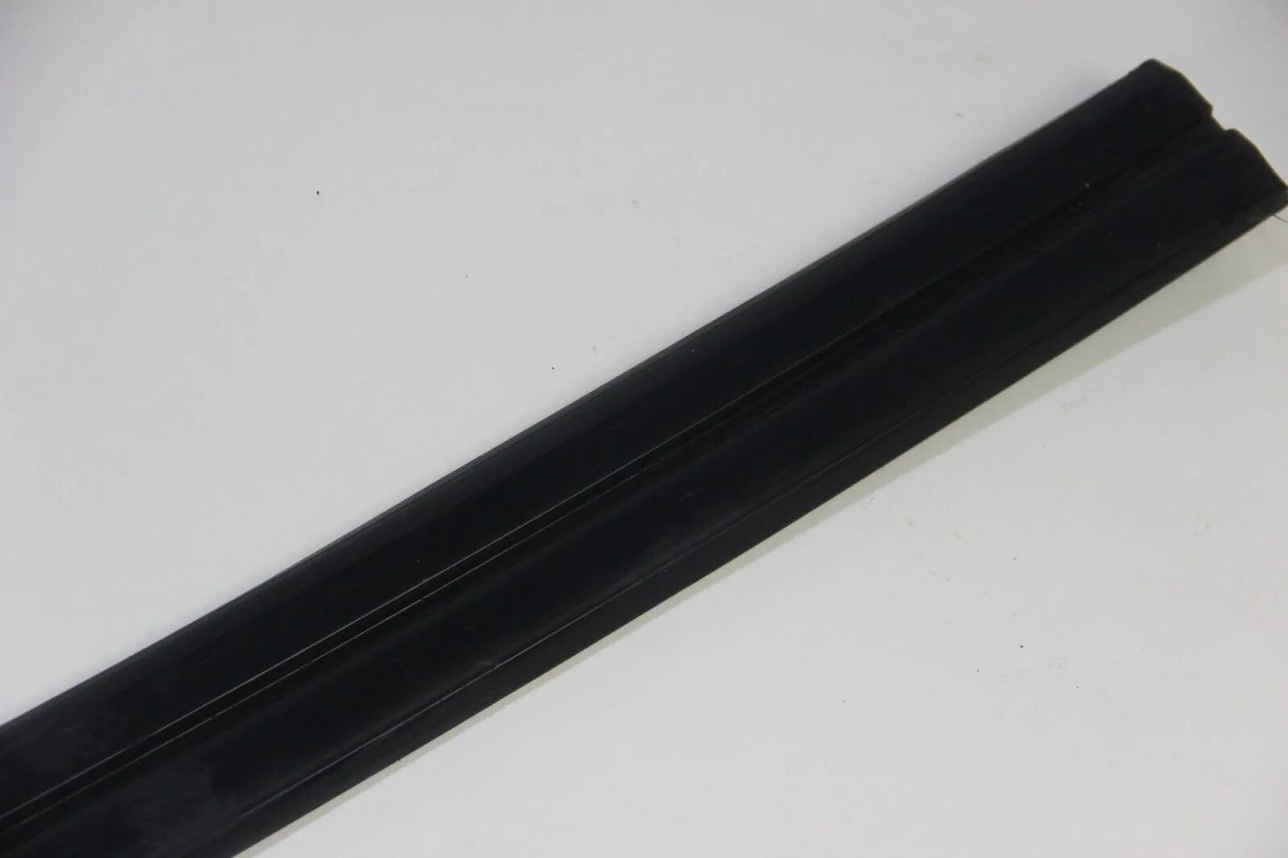 BMW E24 628csi-635csi Stoßleiste hinten Gummileiste bis 05/82' 51121839142