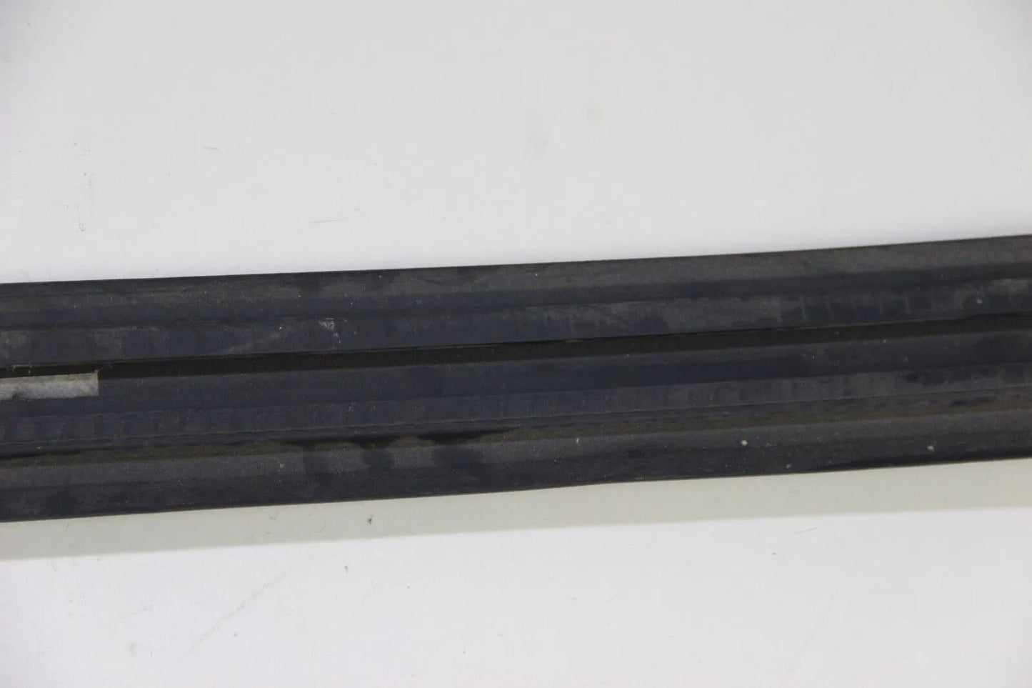 BMW E24 628csi-635csi Stoßleiste hinten Gummileiste bis 05/82' 51121839142