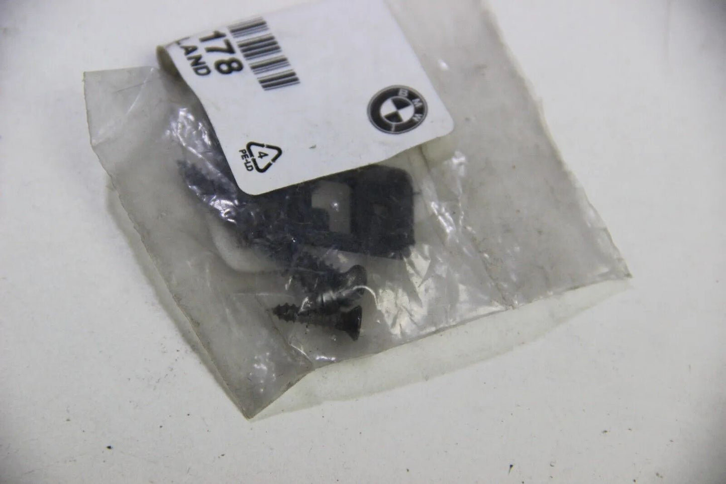 NEU Original BMW E30 E28 E23 1 Paar haken Sonnenrollo NOS 82129413178 OEM