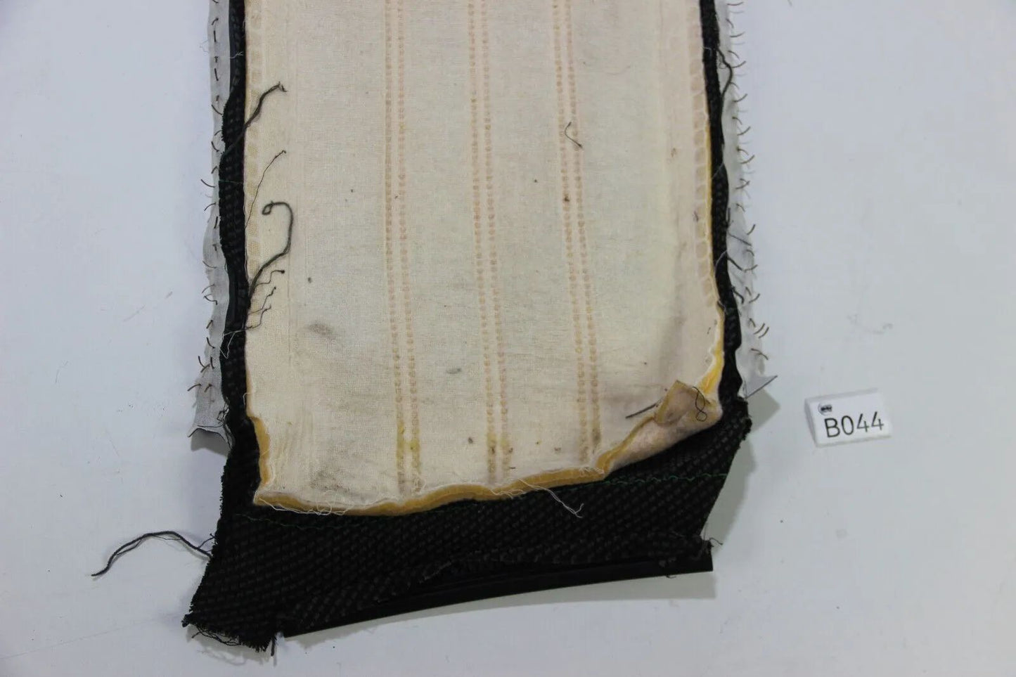 Original BMW E30 316i-325i M3 3er Sportsitz bezug Sitzbahn mitte oben OEM