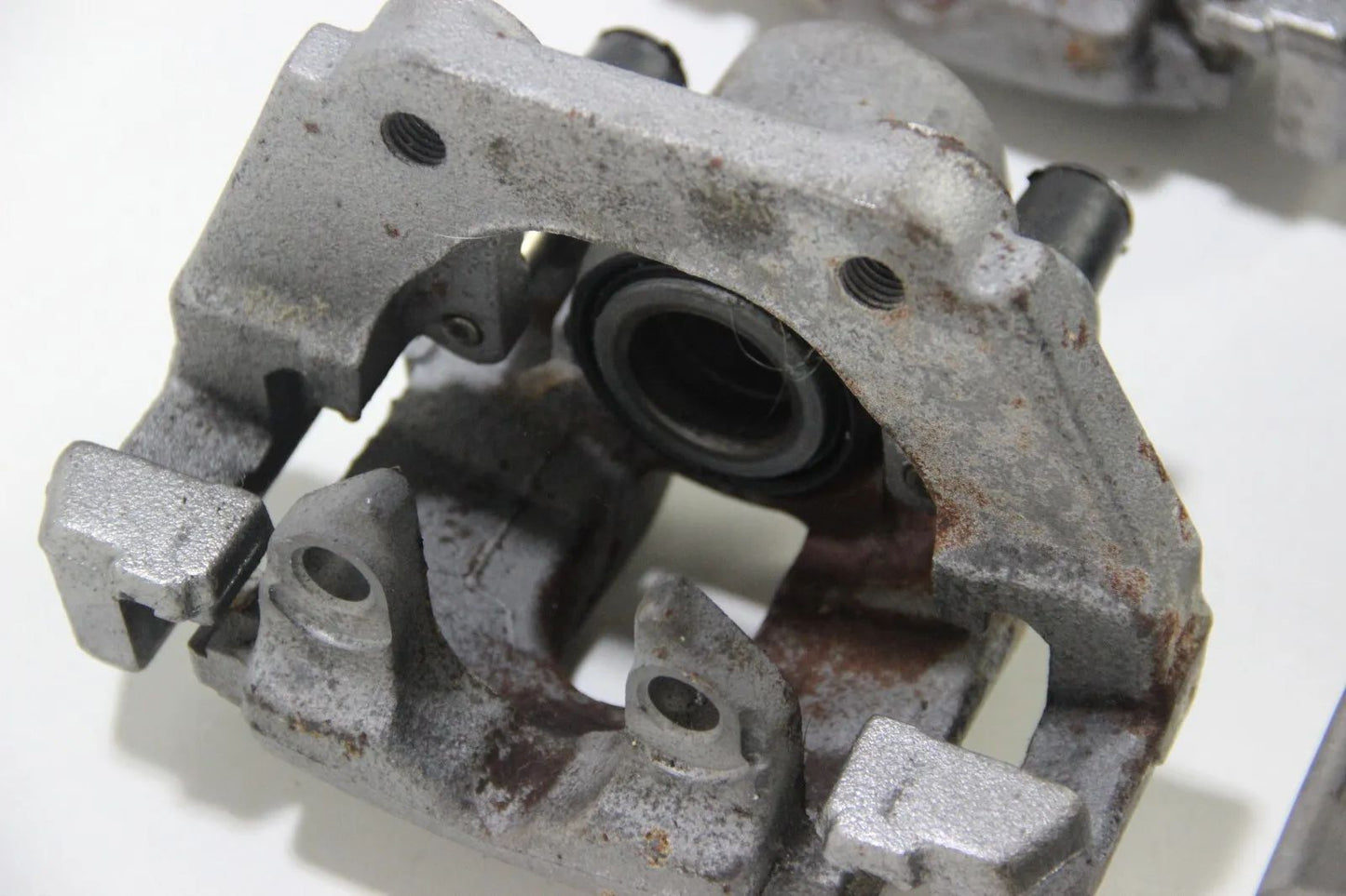 Original BMW E60 M5 S85 V10 Bremssattel Sattelhalter Vorne Hinten Links Rechts