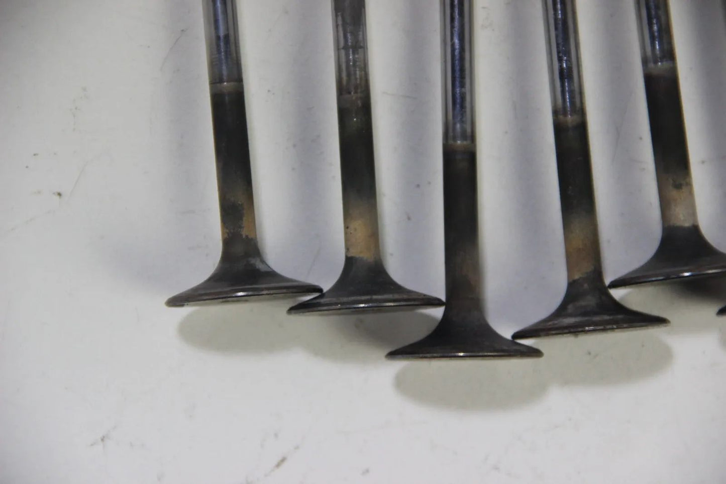 Original BMW E30 M3 S14 S14b23 2.3 8x Auslassventil Ventile 32mm gehärtet