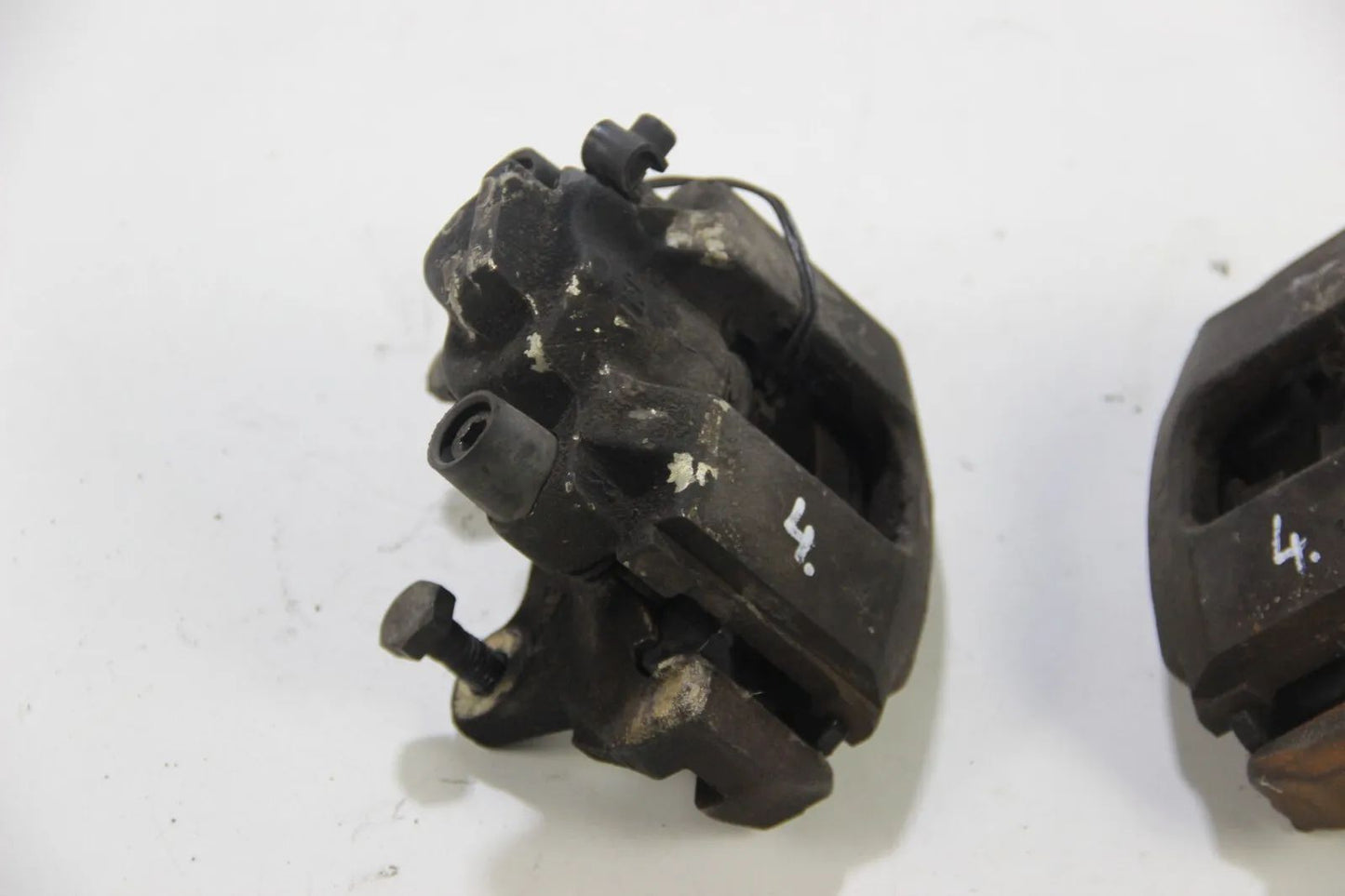 Original BMW E24 635csi E28 5er Bremssattel Sattelhalter hinten links rechts