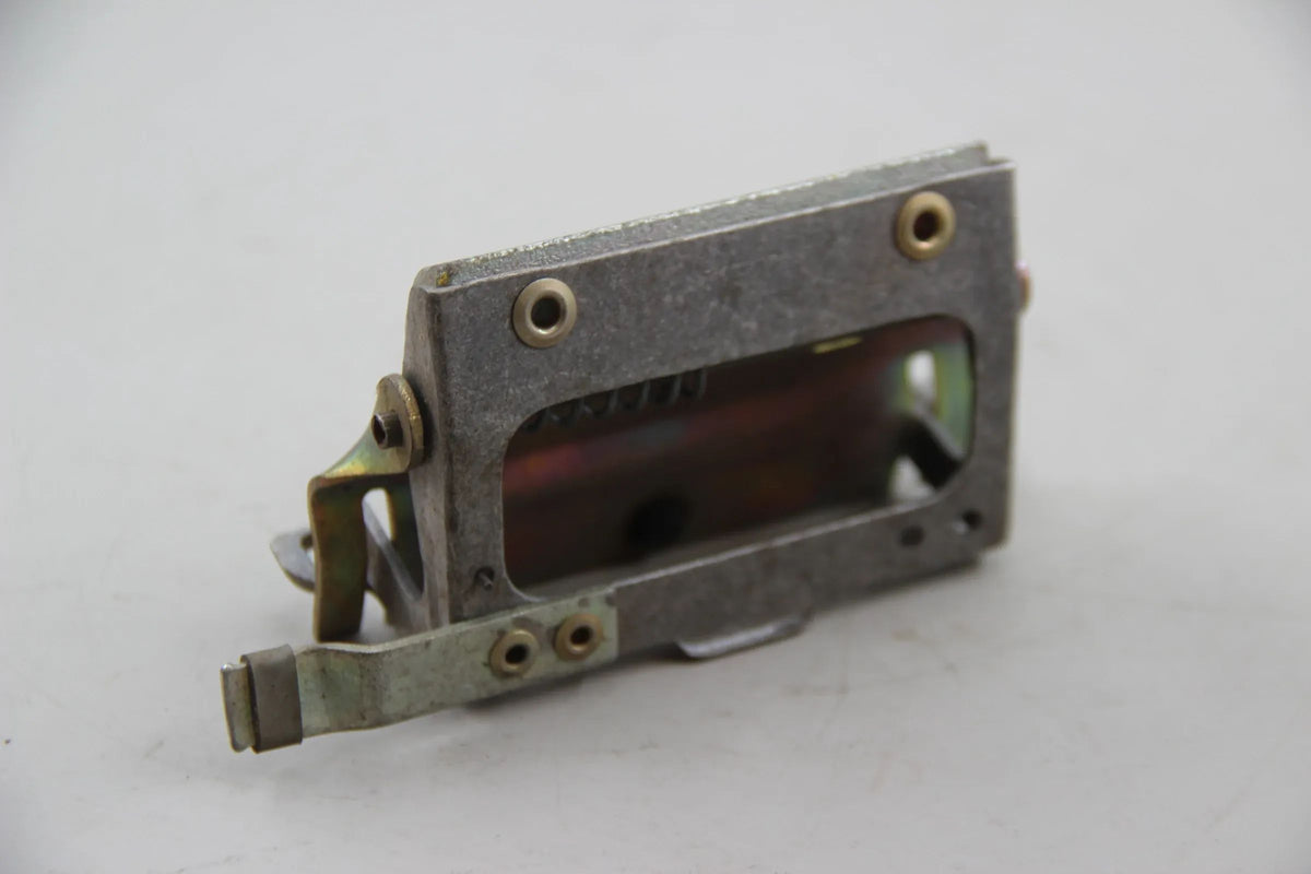 Original BMW E3 2500 - 3.3 Li Grundplatte vorn links 51211808403