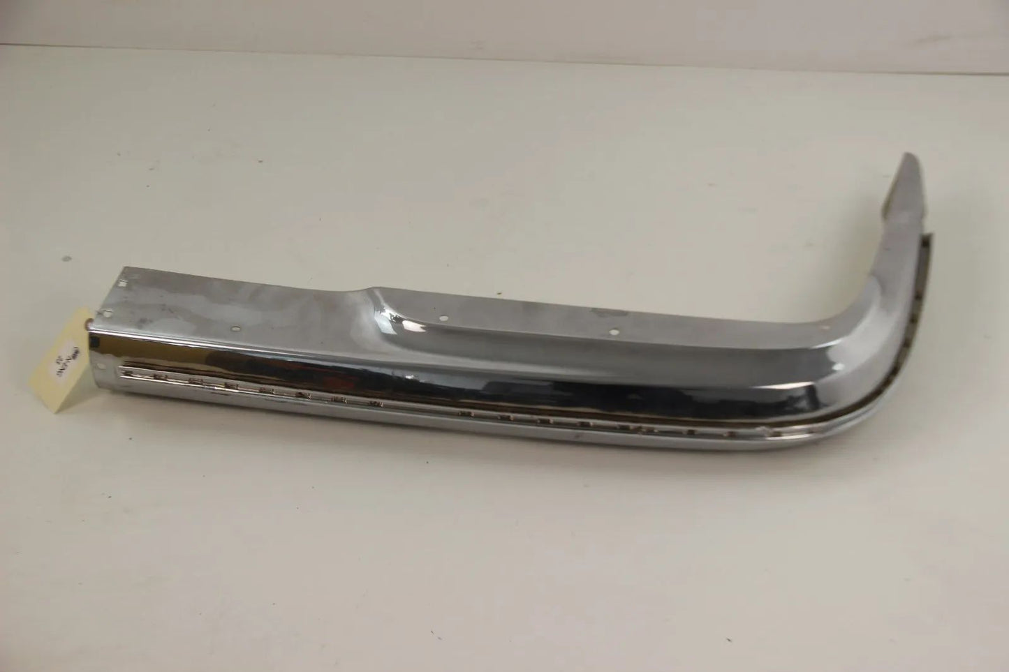 Original Mercedes W108 W109 S-Klasse Stoßstangenecke Hinten Rechts Chrom