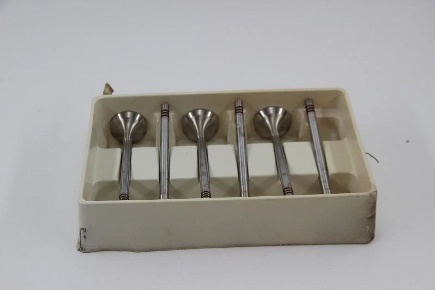 Original BMW E30 E28 M21 Auslassventile 31,0/6,94MM NOS 11341275965