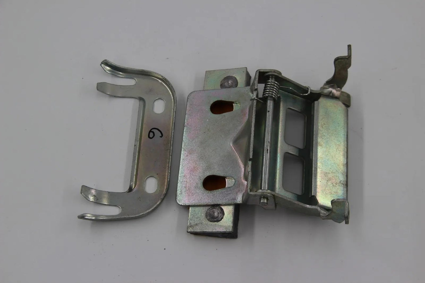 Original BMW E9 Neueklasse Türgriff Griffleiste Griff links 51211812013