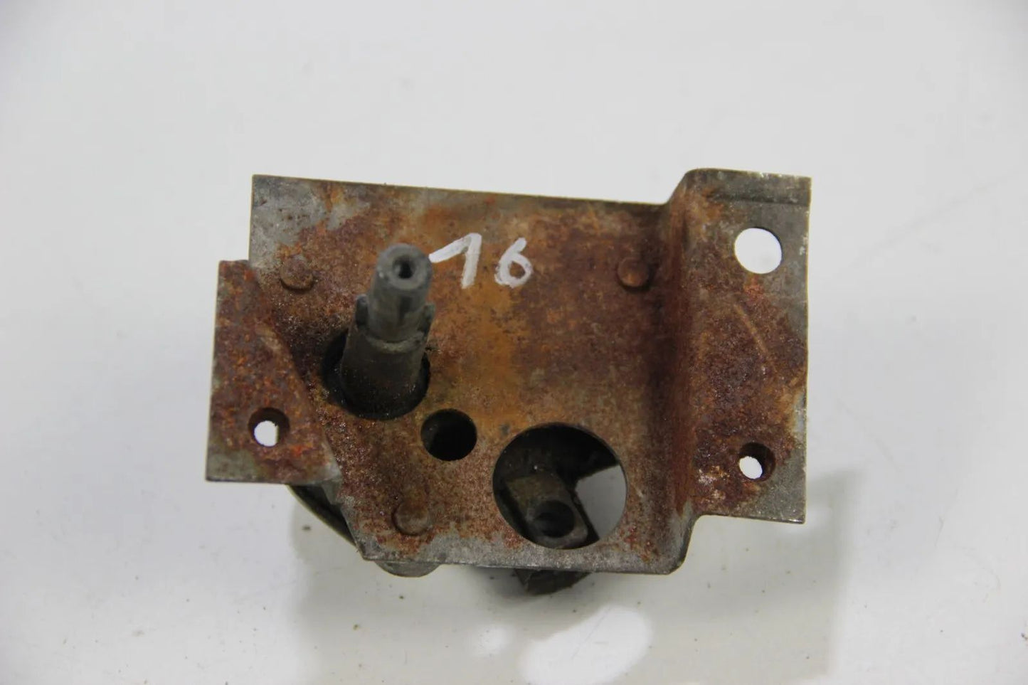 Original BMW E10 E9 Dreieckscheibe Dreh-Mechanismus links Halterung