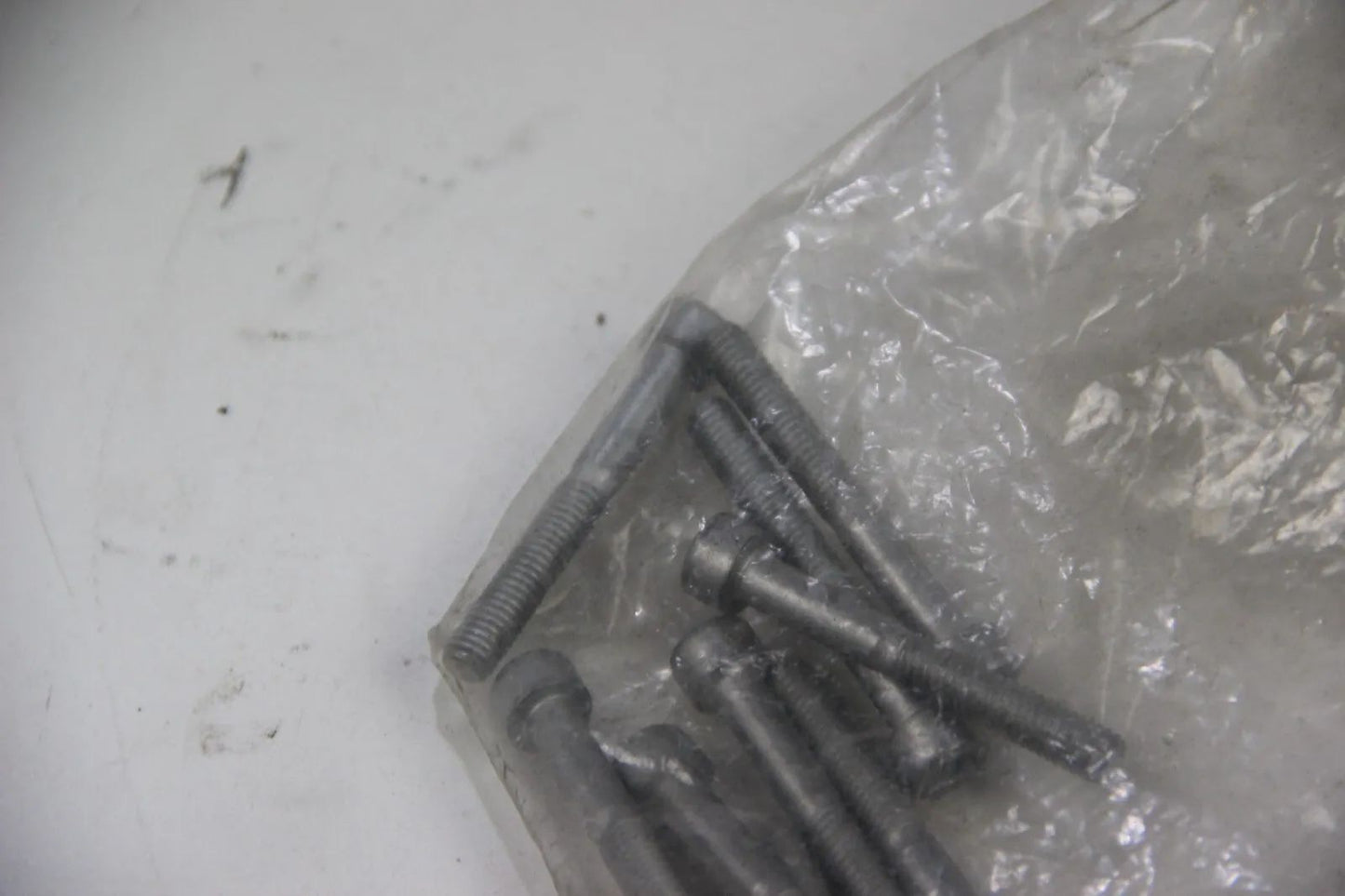 Original BMW Motorrad 10x Schraube Zylinderschrauben M6x45 46612322495