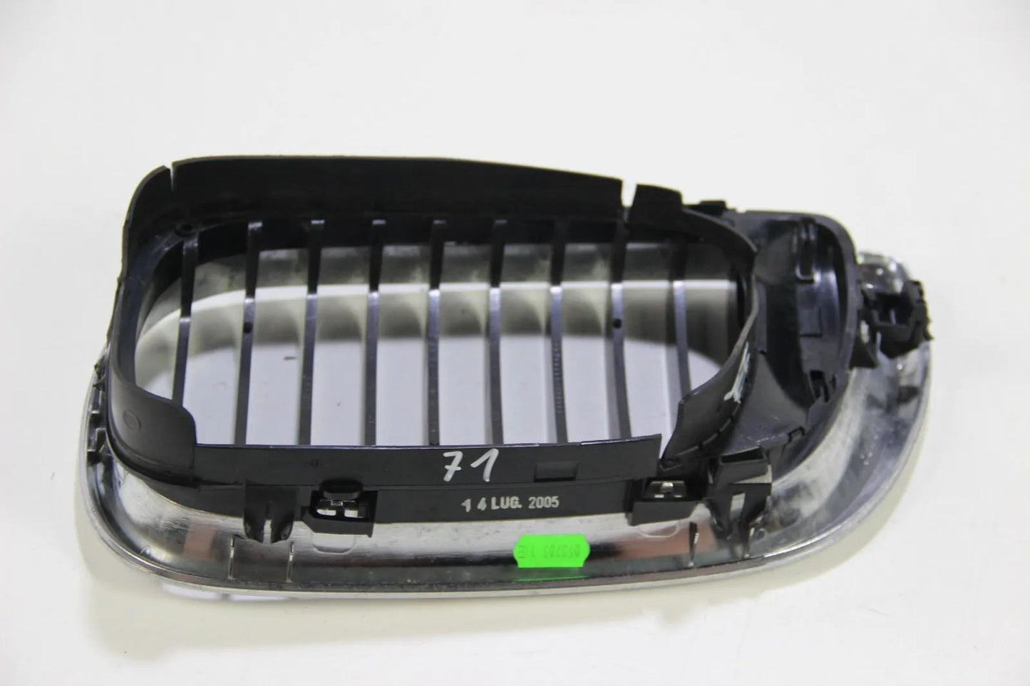 Original BMW E46 2001-2005 Niere Kühlergrill Ziergitter Chrom Rechts 51137030548