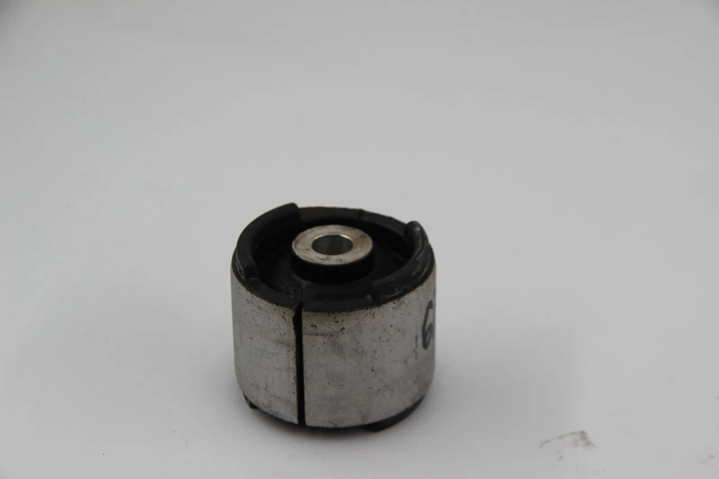 Original BMW E36 M3 S50 E46 330i/xd/xi Gummilager Hinterachsträger 33326770786