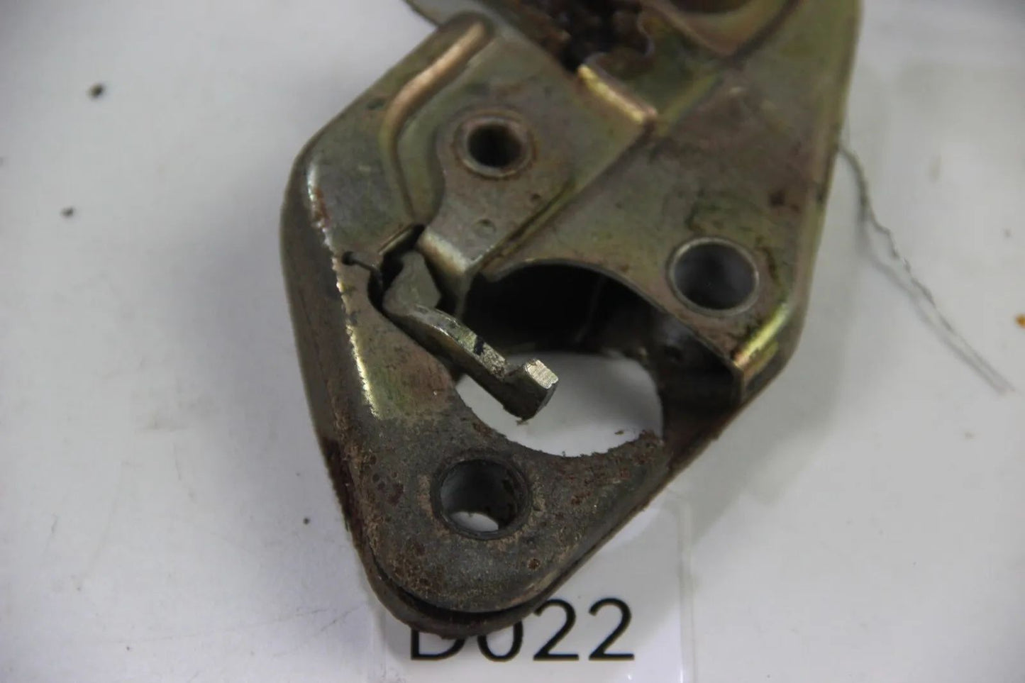 Original BMW E30 Heckklappenschloss 1884131 316i 318i 323i 320i 325i M3