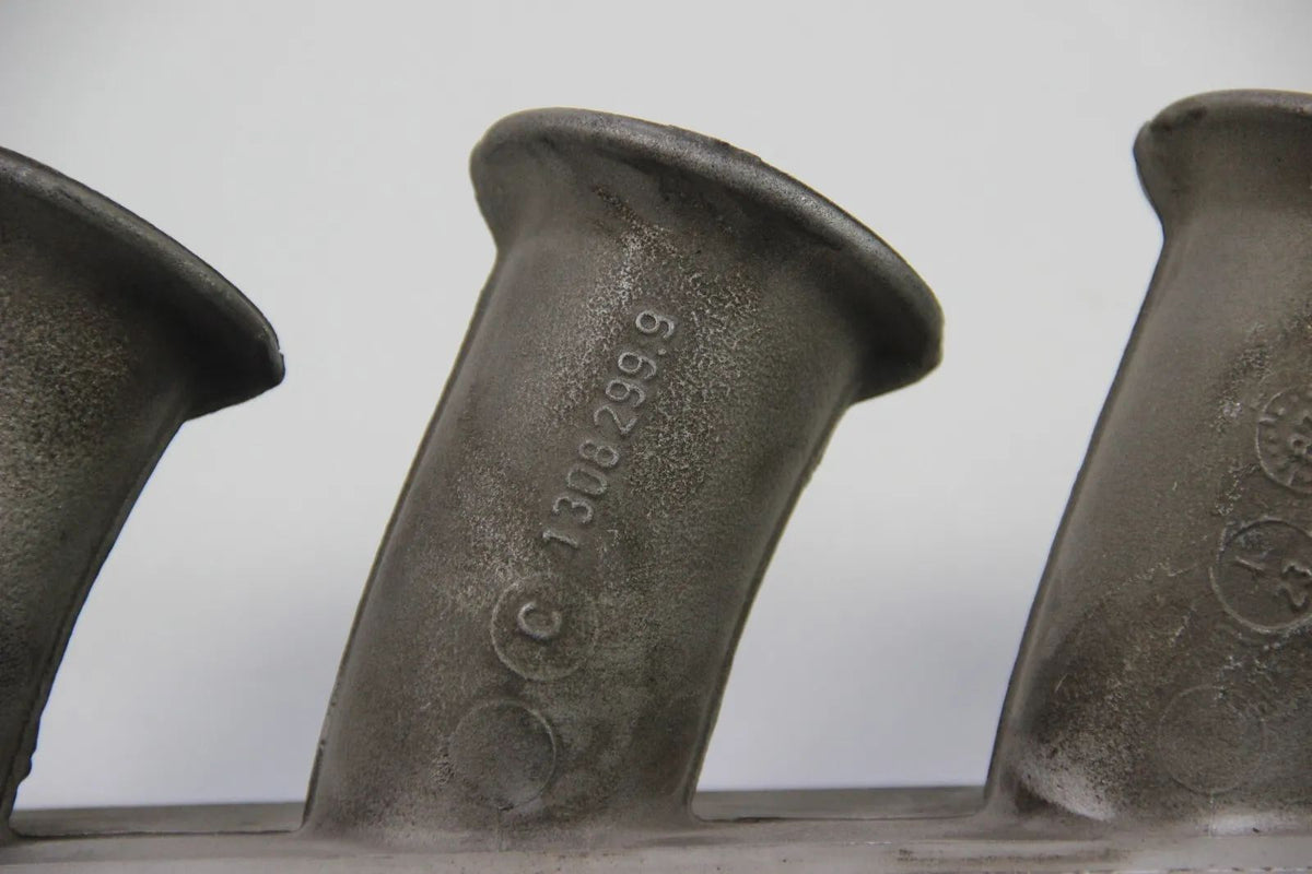 Original BMW E30 M3 S14 Trompeten 1308299 Intake Trumpets S14b23 2.3