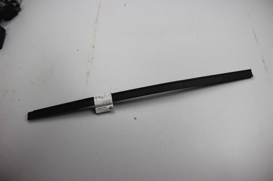 NEU ORIGINAL 51218105108 BMW Fensterschachtabdichtung Innen Rechts