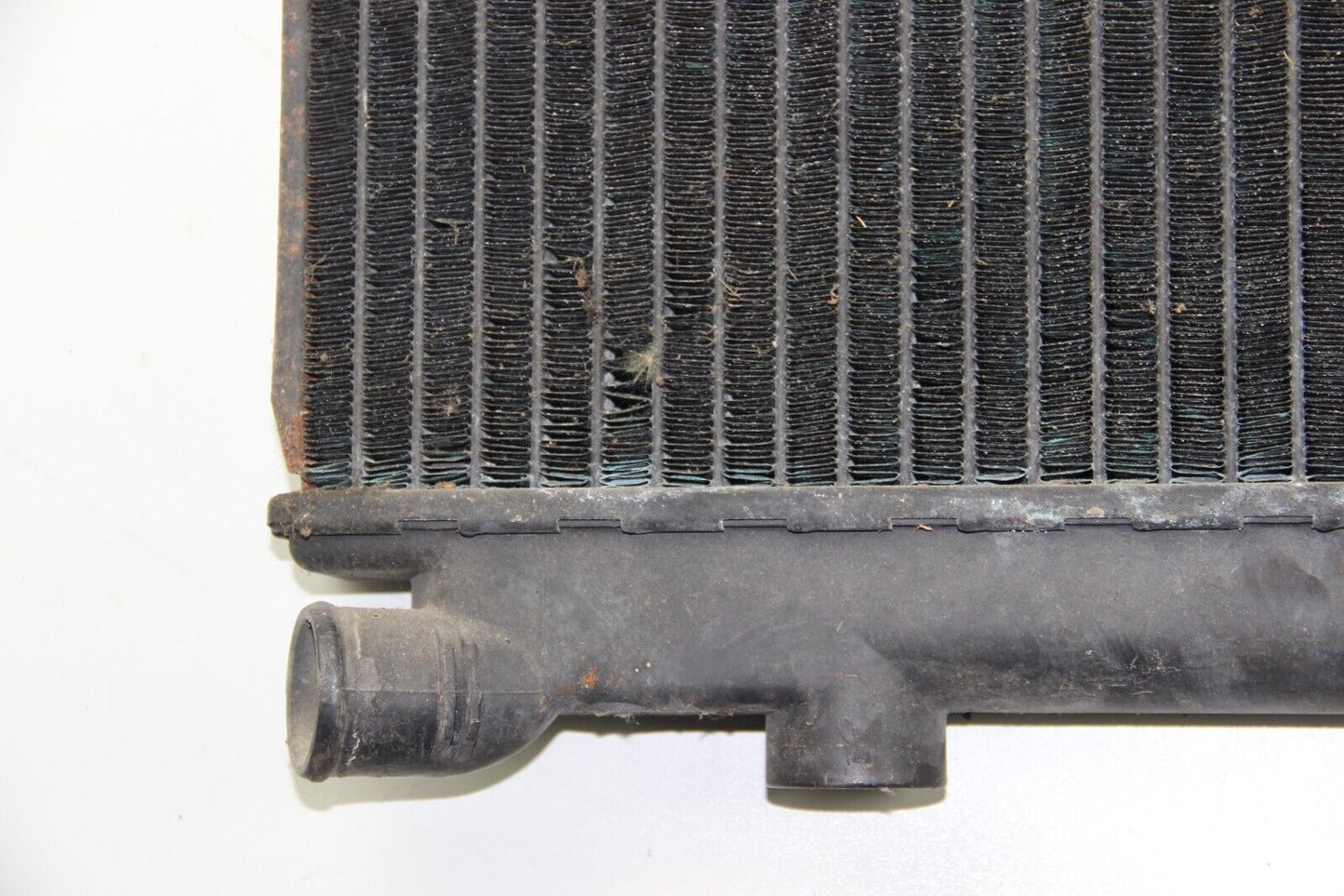 BMW E30 320i 323i VVFL Kühler Wasserkühler water radiator cooling OEM