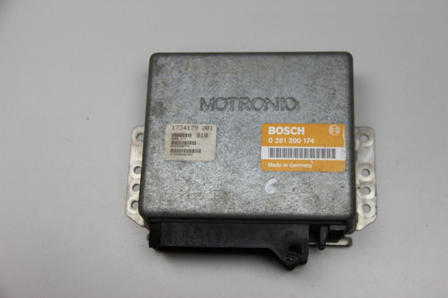 BMW Motorsteuergerät ECU E30 316i 0261200174