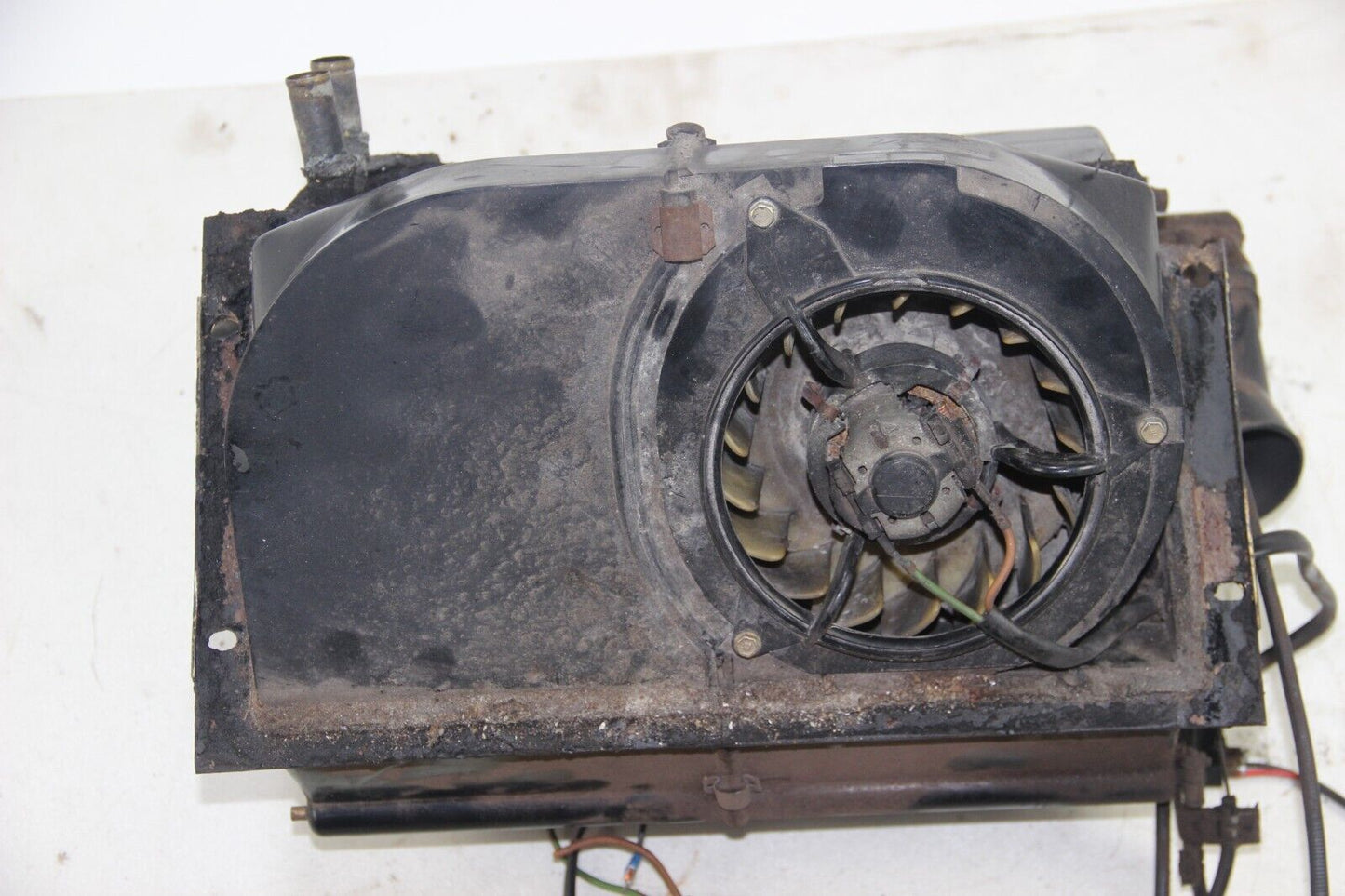 Original BMW E9 2500 2800 cs Heizungskasten Gebläse Wärmetauscher 1369612 Heater